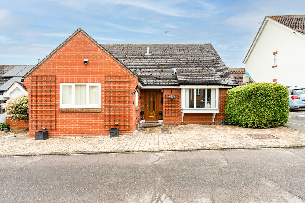Property photo 1 of 16