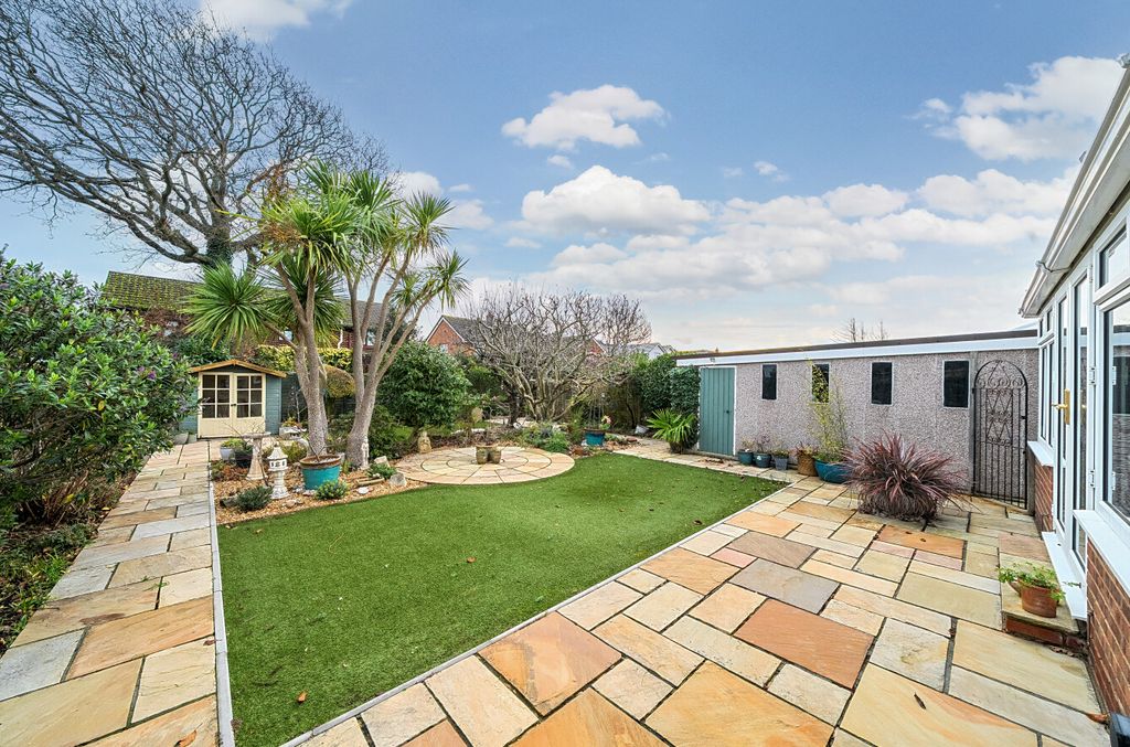 Property photo 3 of 15