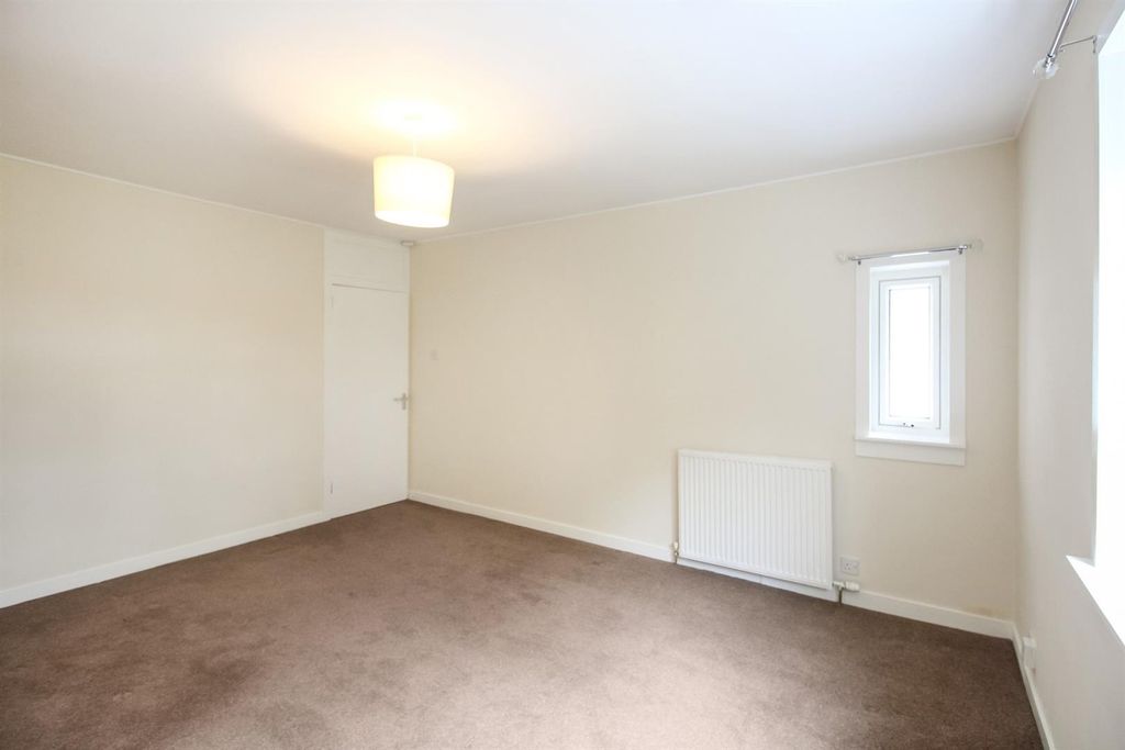 Property photo 3 of 17 02 - Lounge 2.Jpg