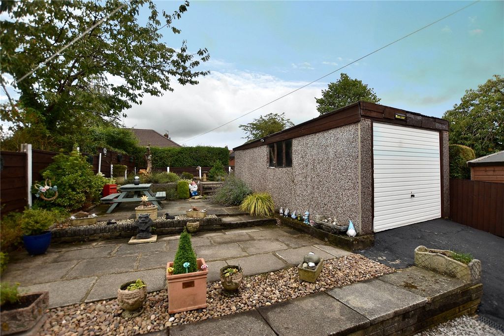 Property photo 2 of 20 Picture No. 38