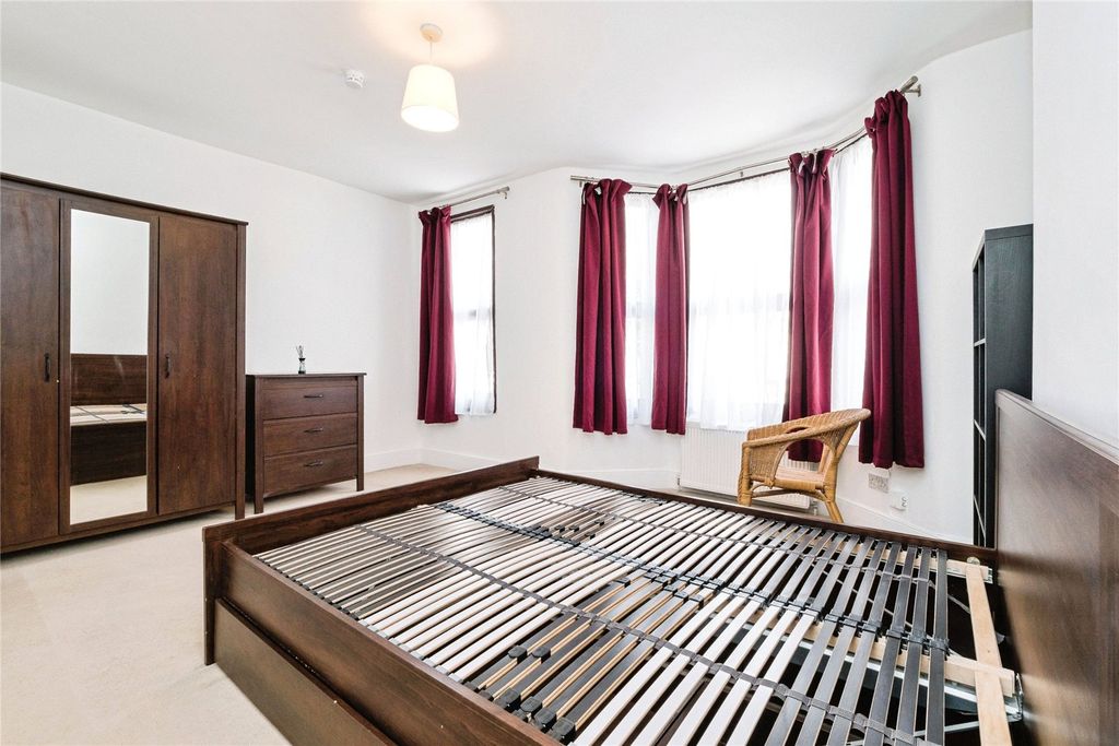 Property photo 3 of 14 Picture No. 32