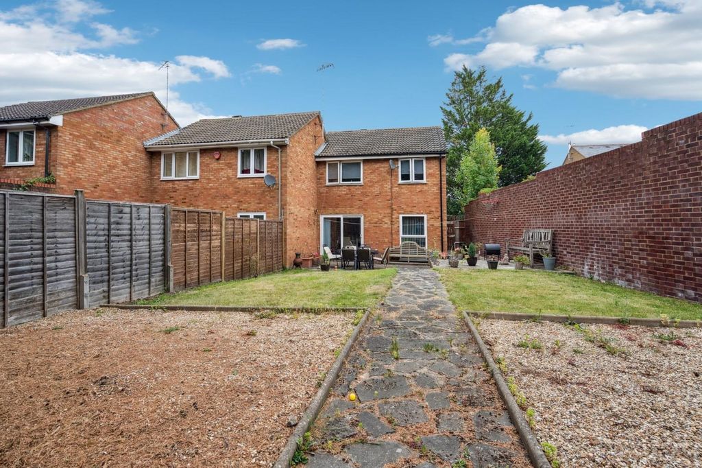 Property photo 2 of 13