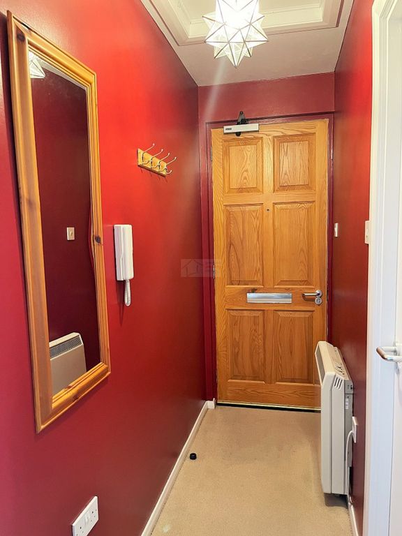 Property photo 2 of 9 Hallway.Jpg