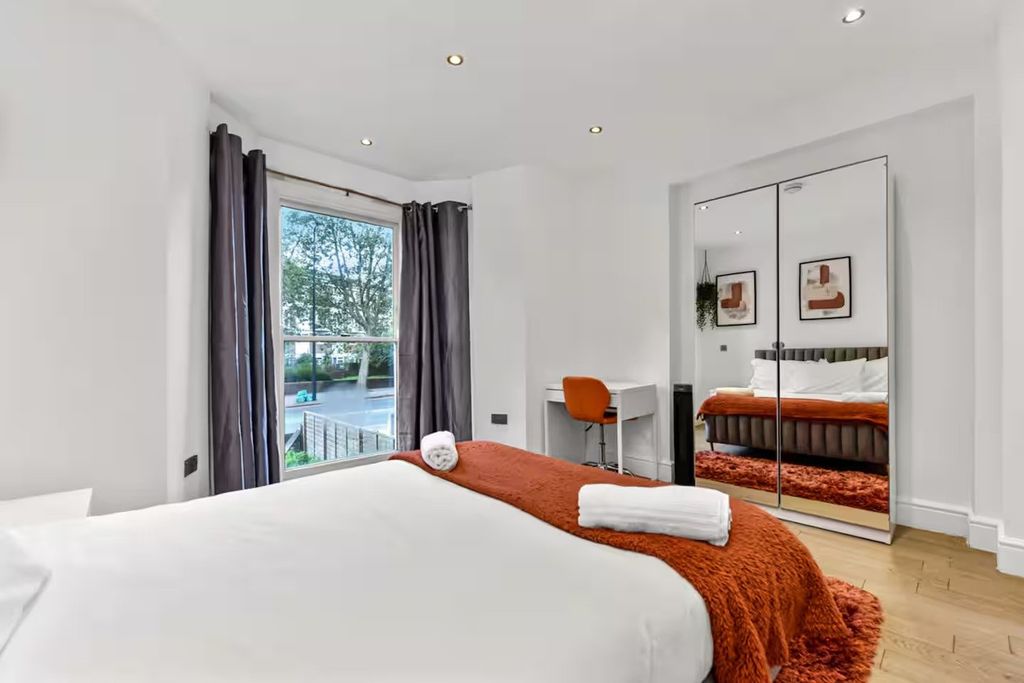 Property photo 2 of 10 Picture No. 02