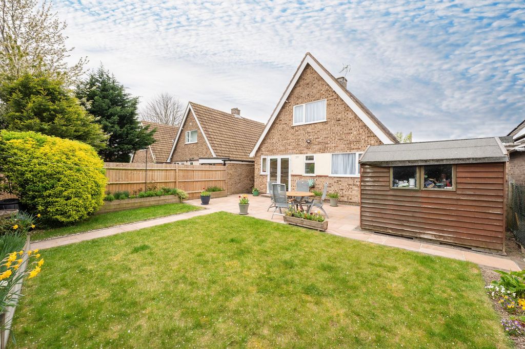 Property photo 2 of 20