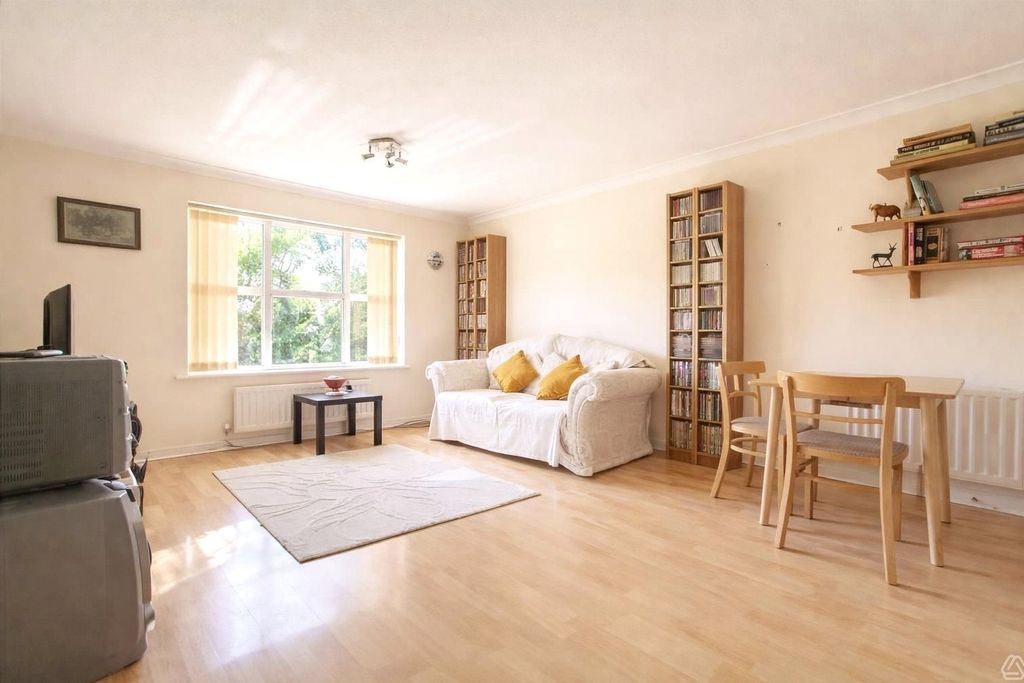 Property photo 2 of 11 Picture No. 08