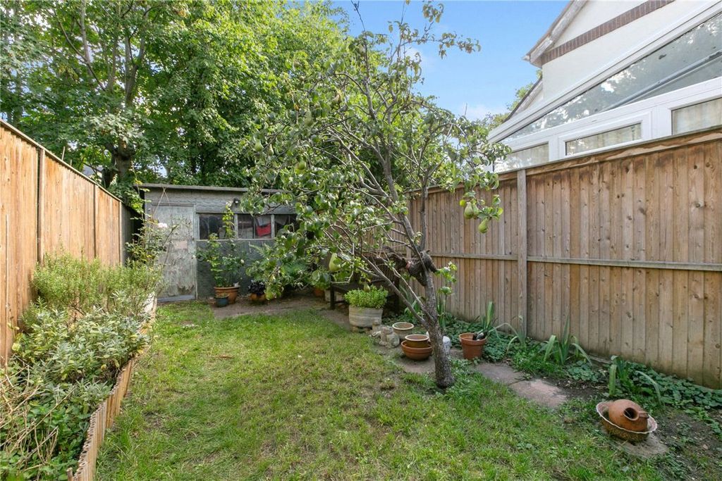 Property photo 3 of 8