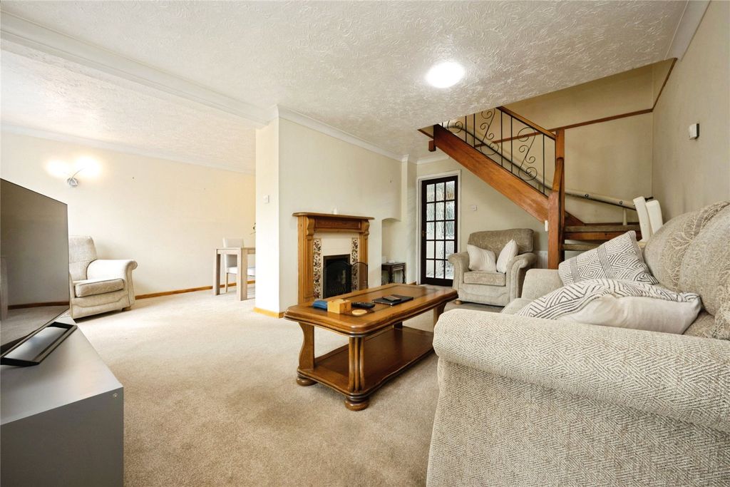 Property photo 2 of 21 Picture No. 25