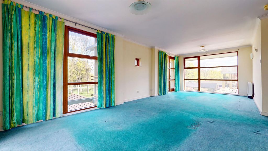Additional image 7 of 3 bed flat for saleWoodward Place, Loughton Lodge, Milton Keynes MK8