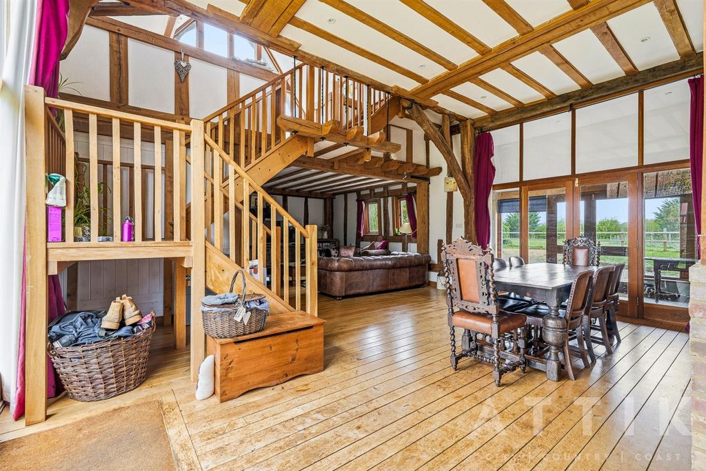 Property photo 2 of 66 Ar709662.Jpg