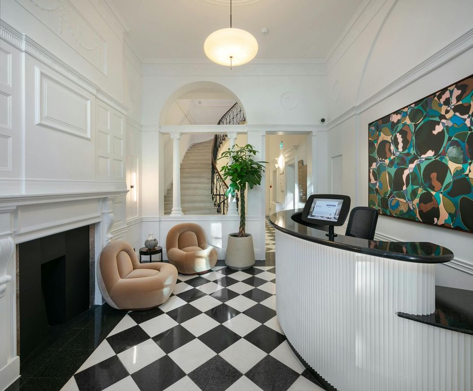 Property photo 2 of 7 Copy Of 8 Hale House 1D0A1727Pano.Jpg