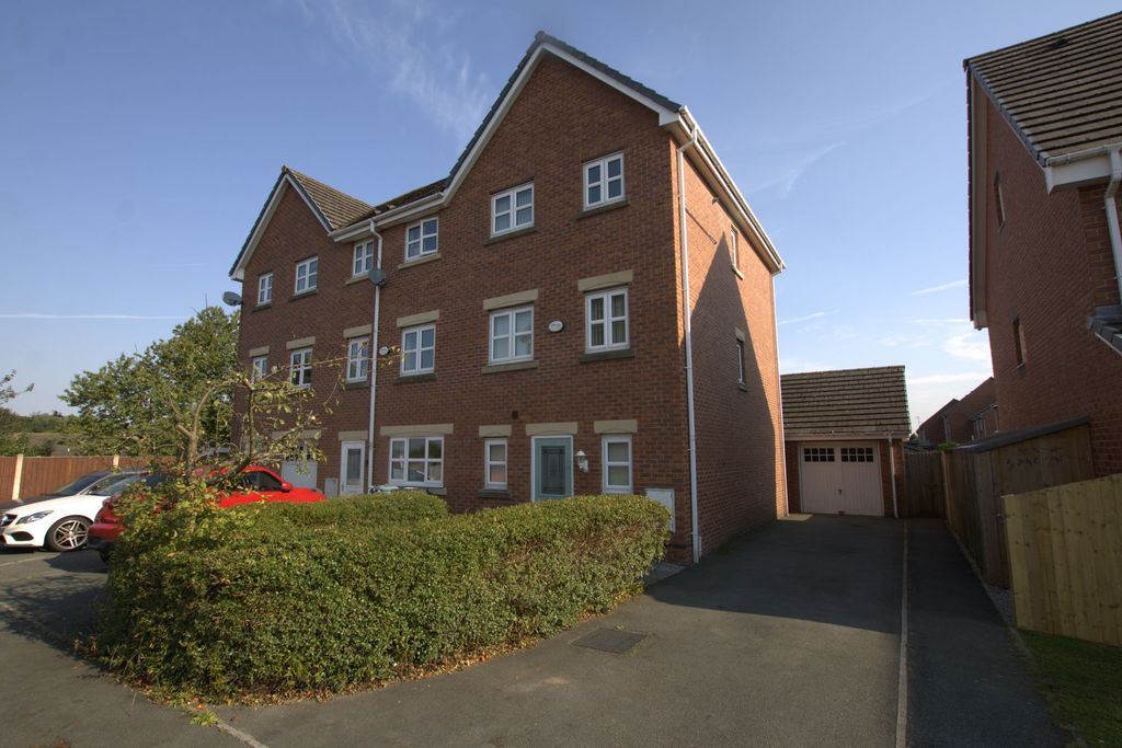 Property photo 1 of 27