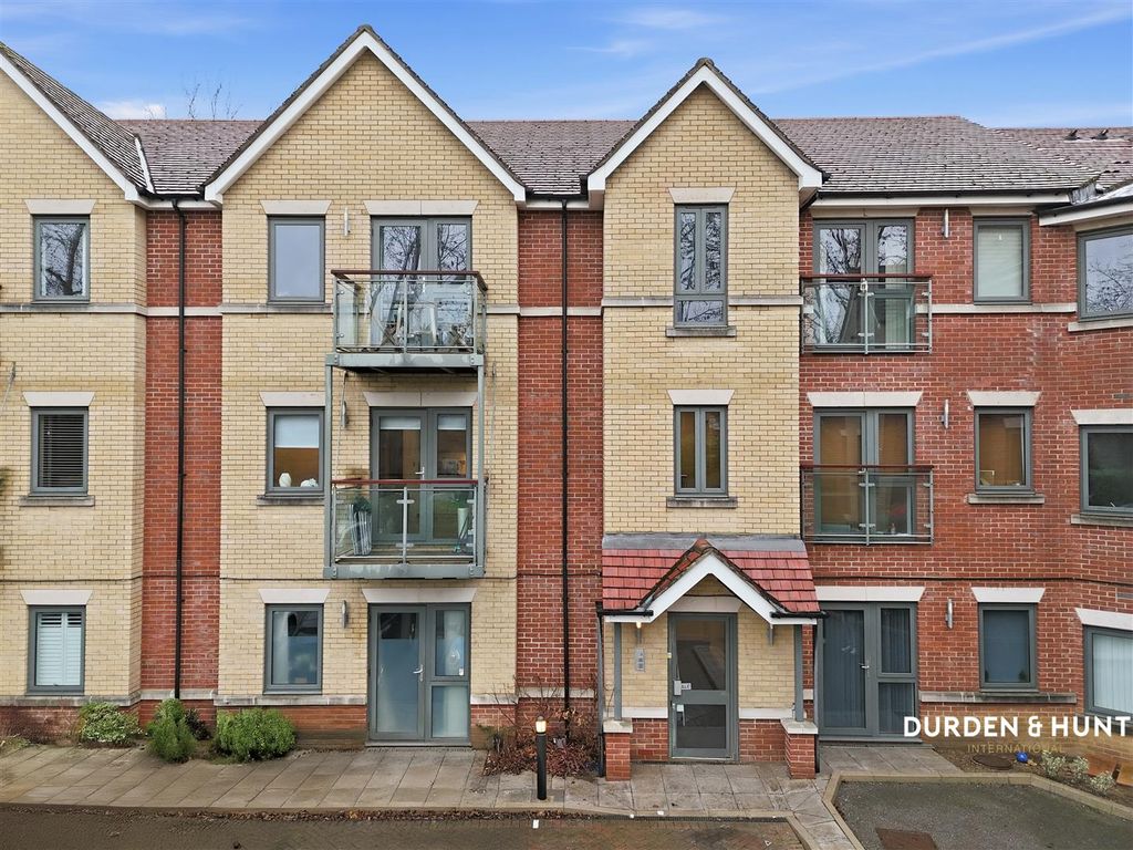 Property photo 1 of 11 Honeysuckle Court