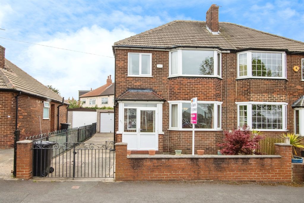 Property photo 2 of 16