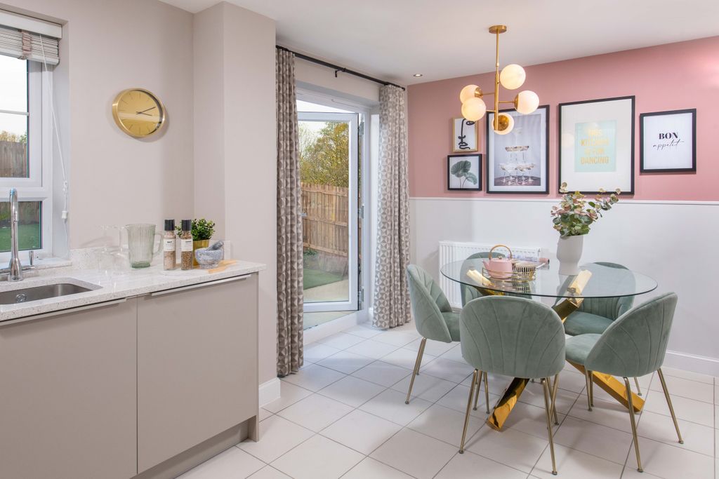Property photo 2 of 8 Bar Yw Wadsworth Gardens Maidstone Kitchen