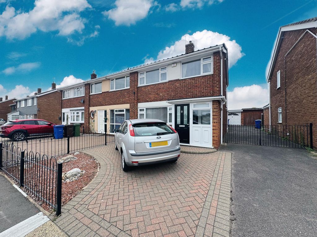 Property photo 1 of 43