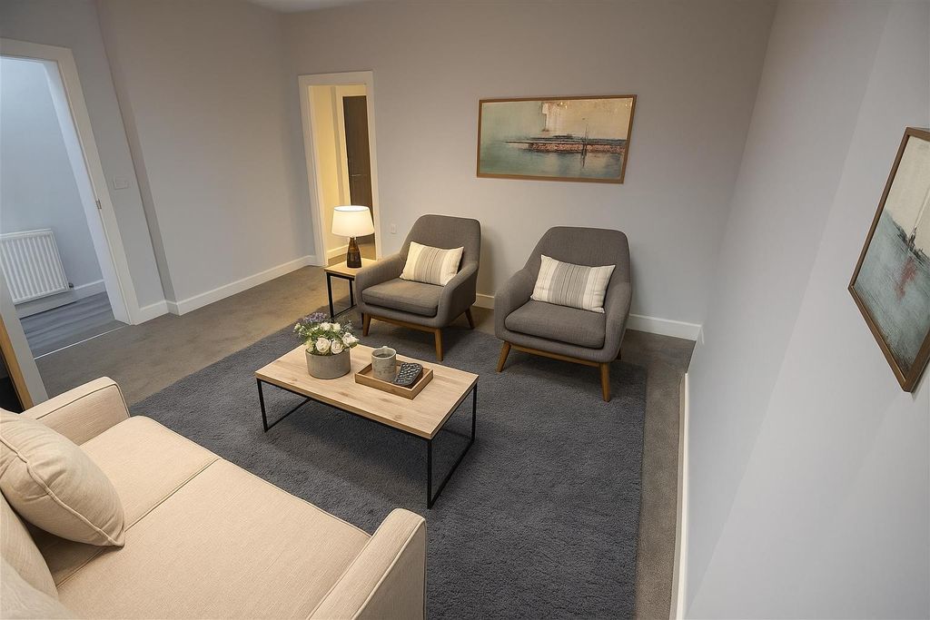 Property photo 3 of 11 Living Room