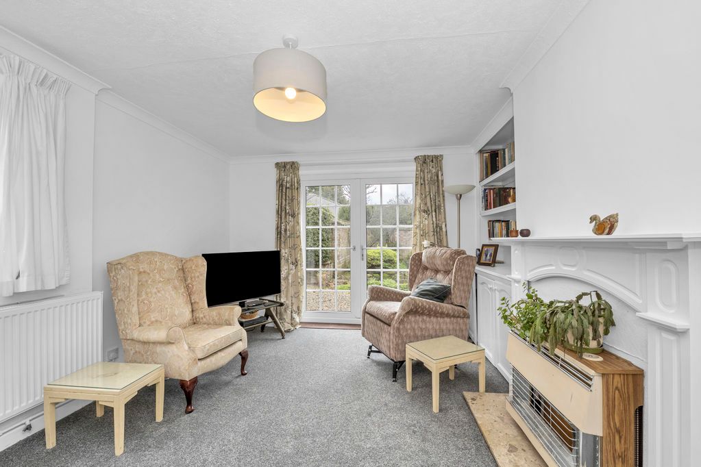 Property photo 2 of 15 Sitting Room