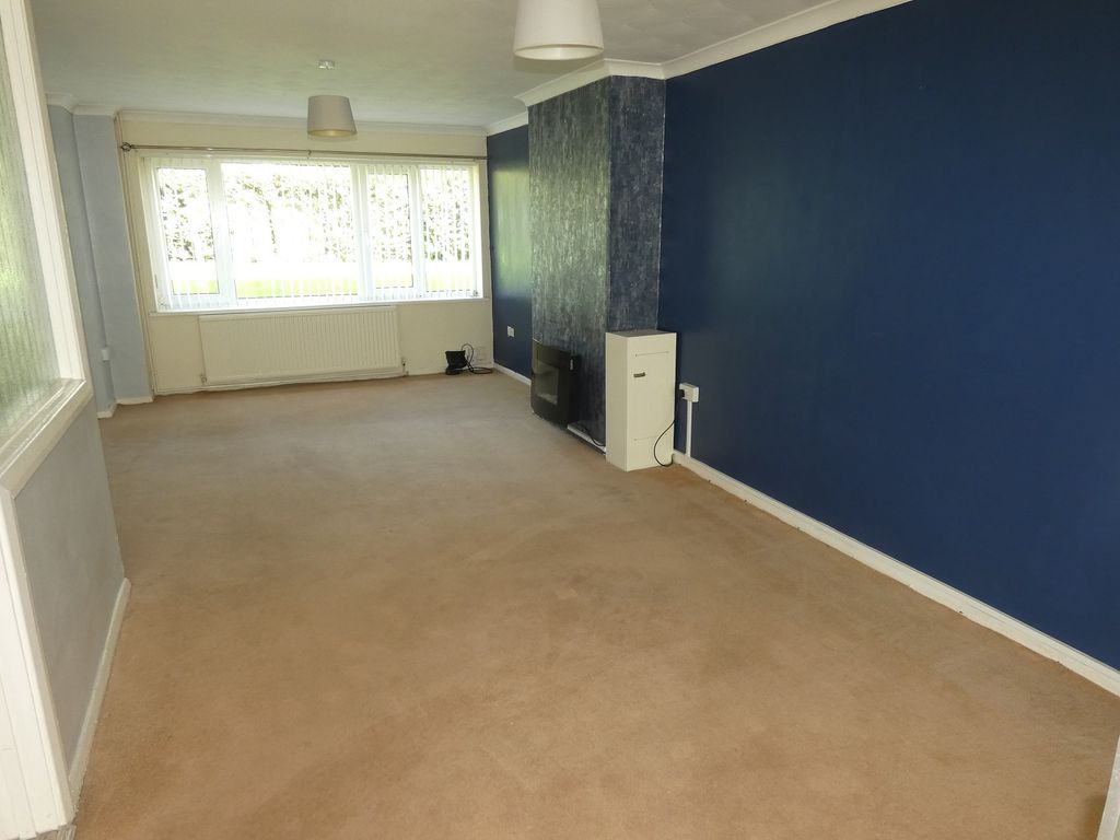 Property photo 2 of 10 Main Lounge