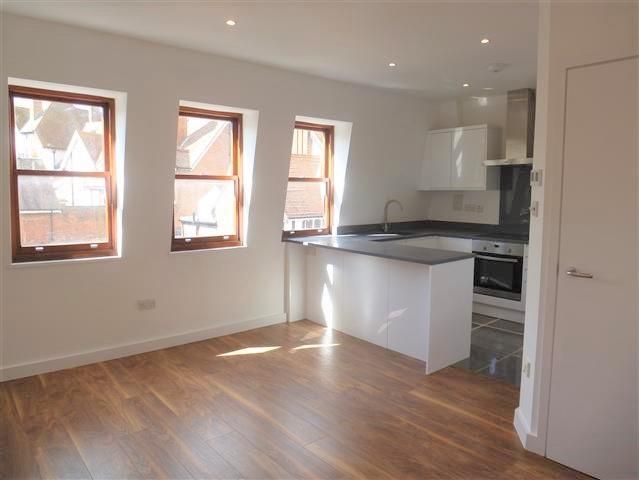 Property photo 2 of 4 Living Room