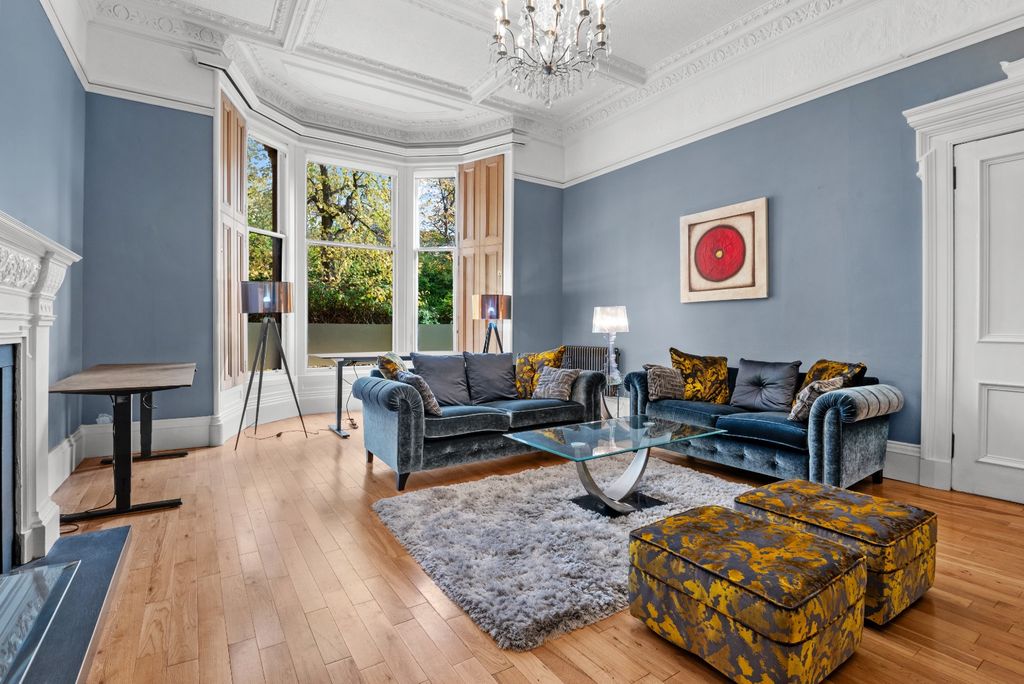 Property photo 3 of 28