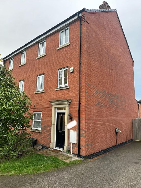 Property photo 1 of 31 Main Entrance