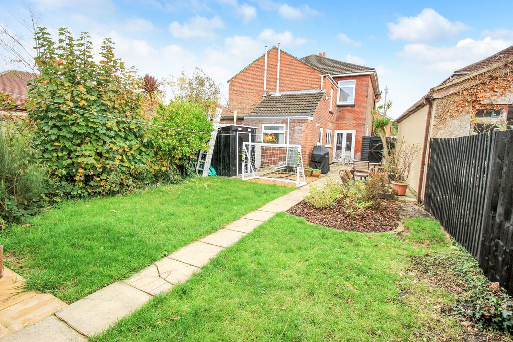 Property photo 1 of 23