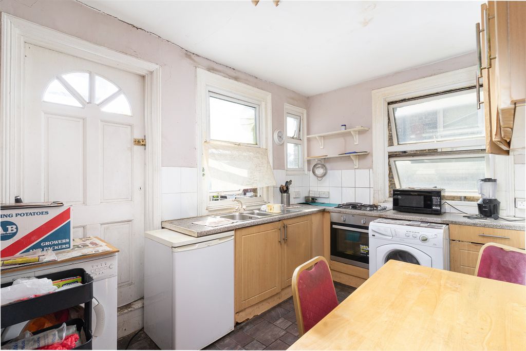 Property photo 1 of 10