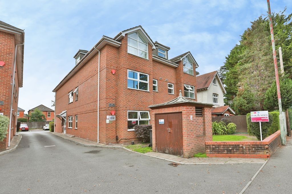 Property photo 1 of 10 Pbox-Img.Jpg