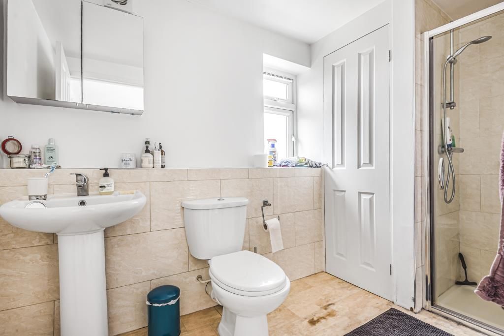 Property photo 3 of 6 Bathroom