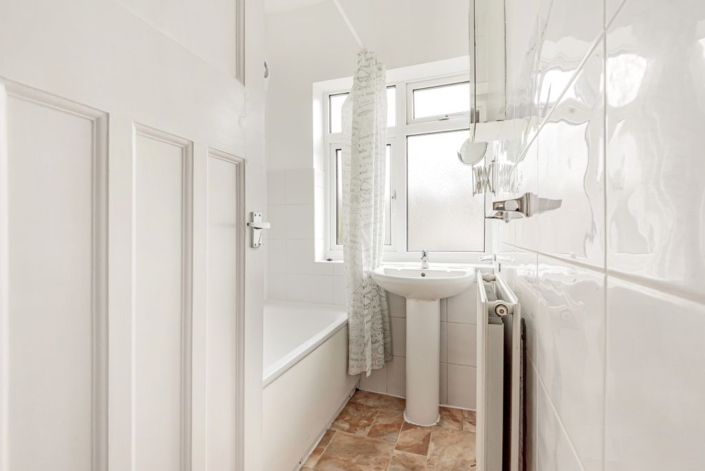 Property photo 3 of 6 563340 (5)