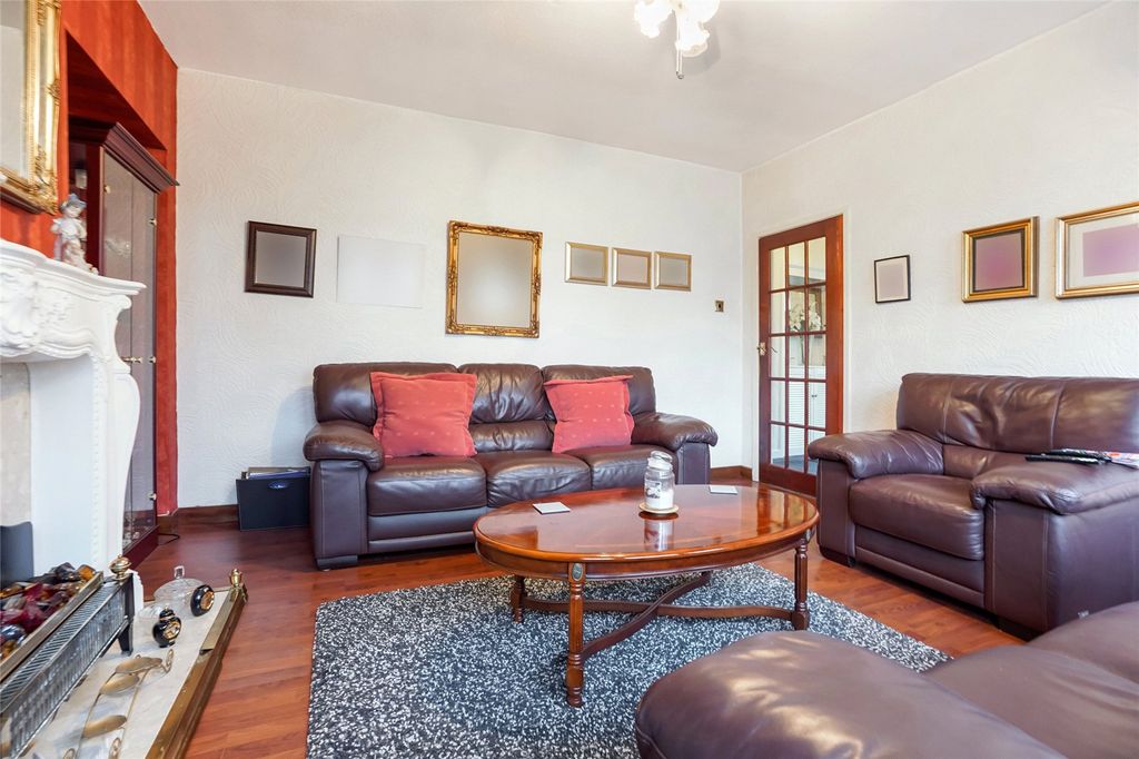 Property photo 3 of 22 Living Room