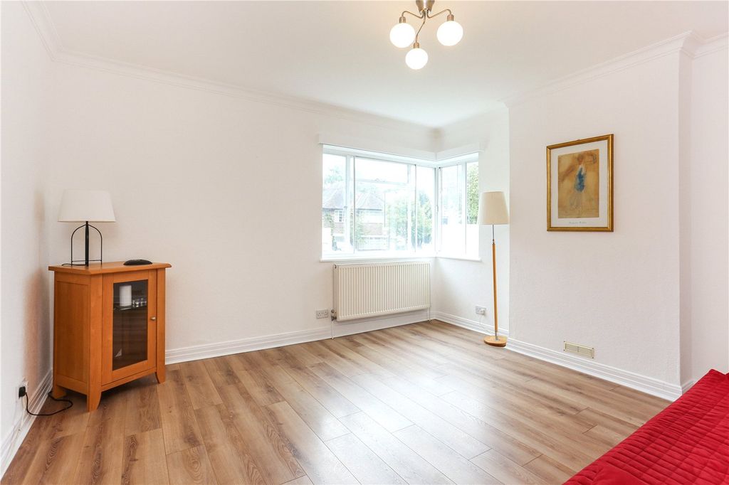 Property photo 3 of 11 Picture No. 08