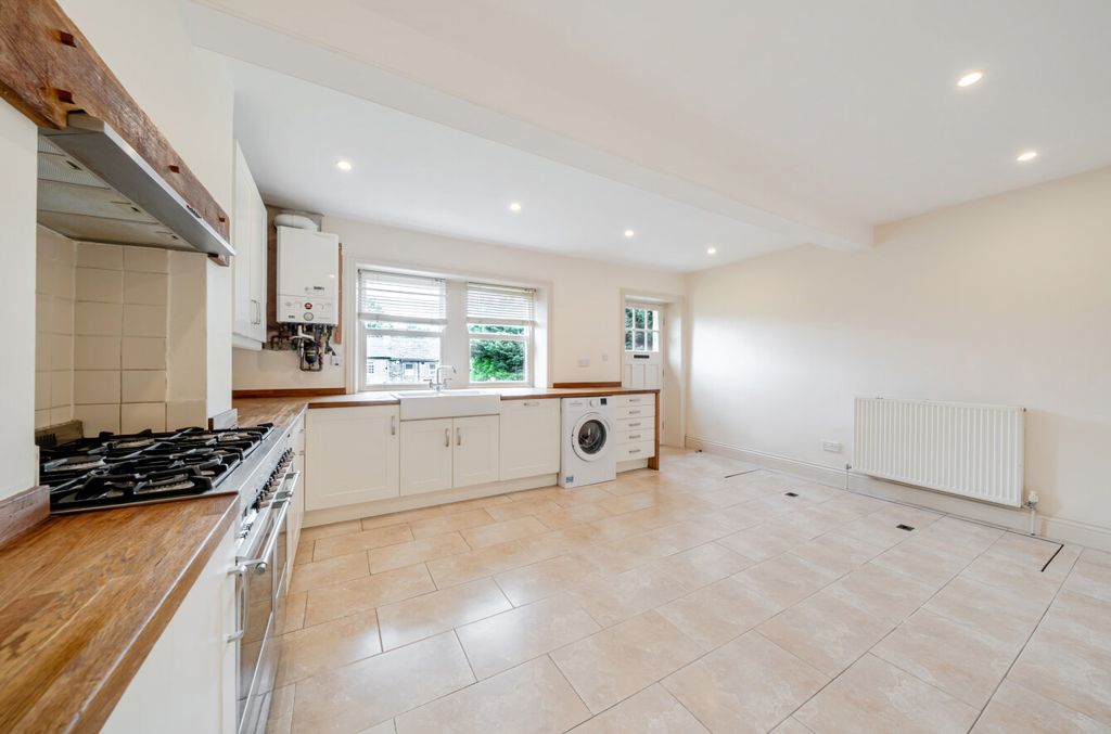 Property photo 3 of 21 1479545-18-6A478A...