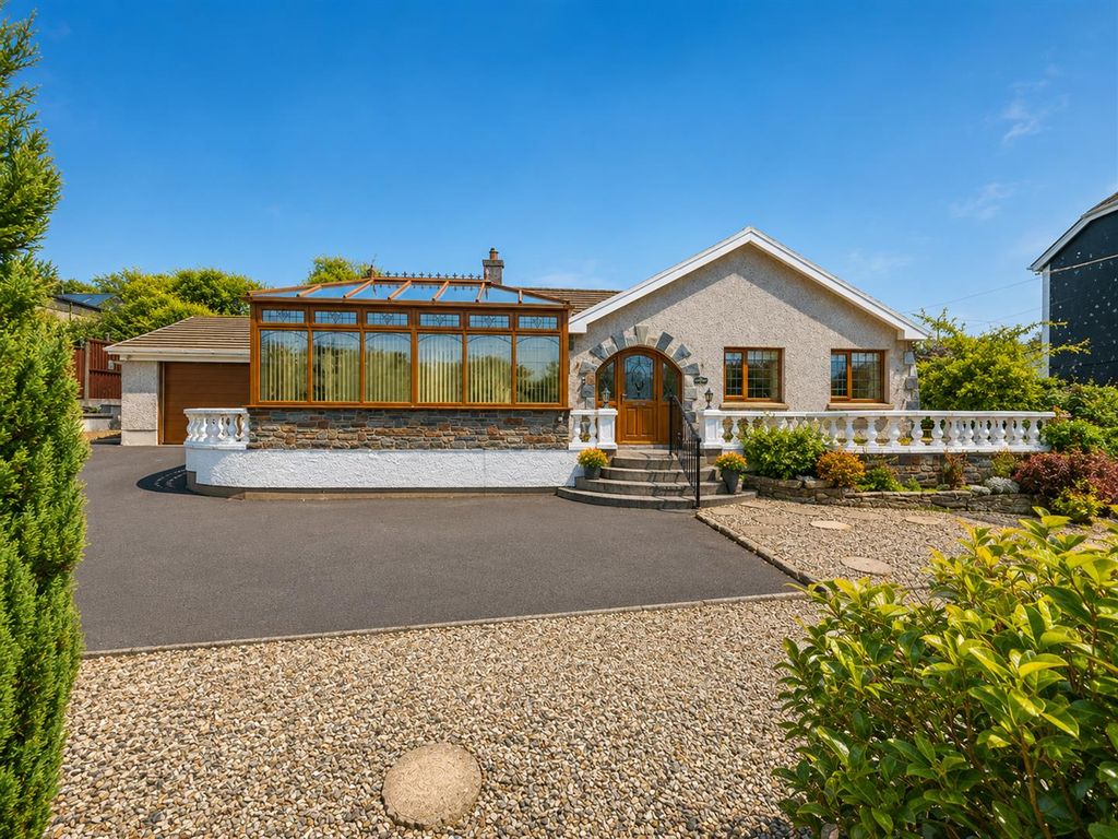 Property photo 1 of 28 Externally