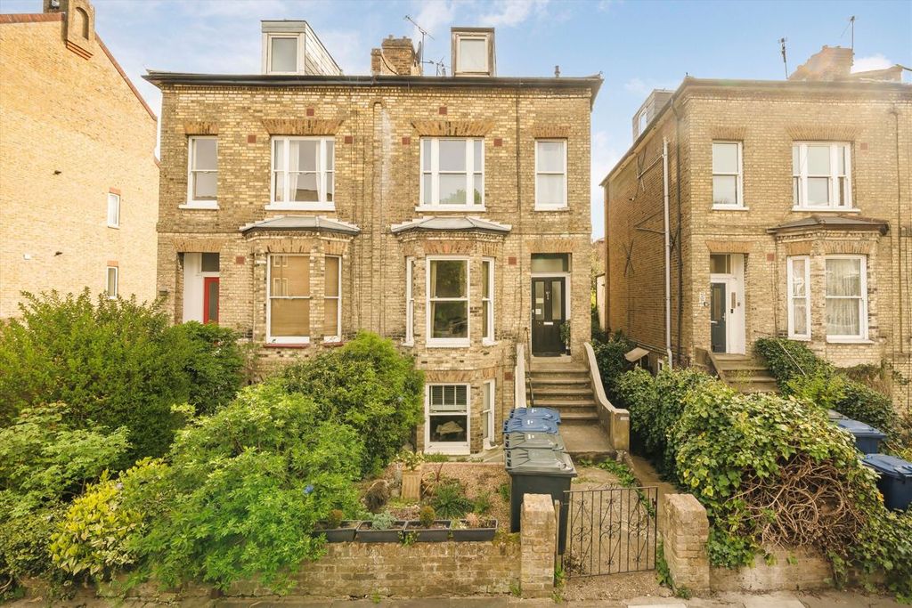 Property photo 1 of 5