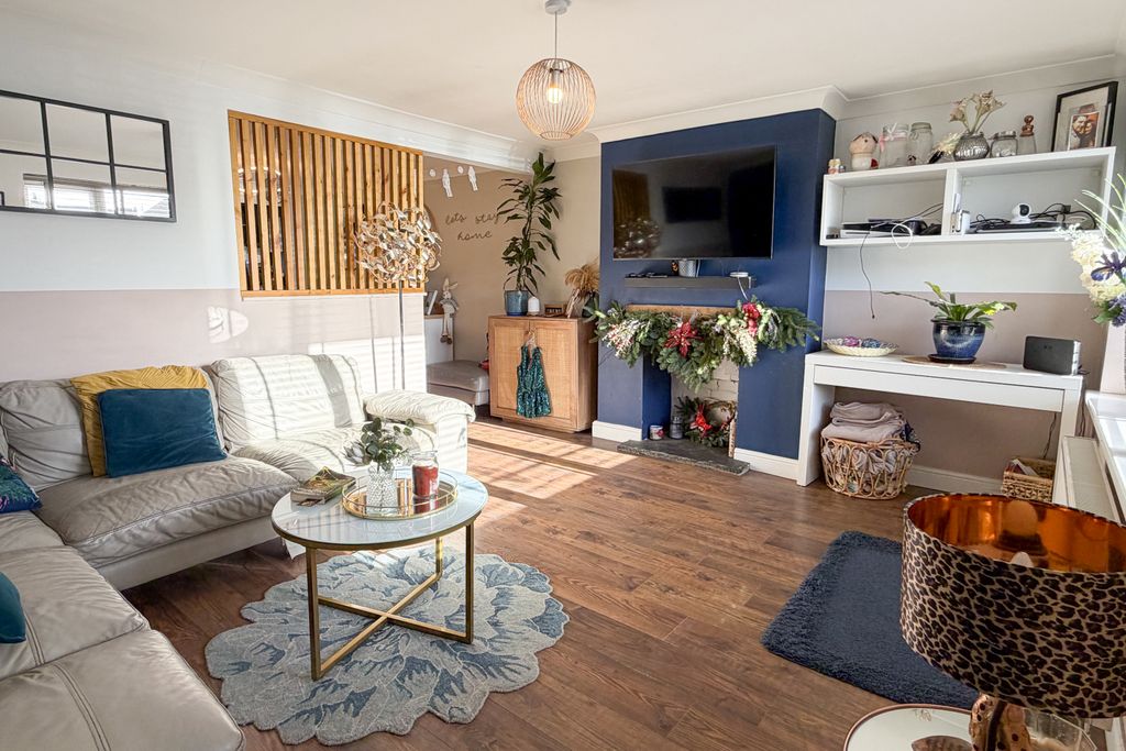 Property photo 3 of 15 3.Jpg