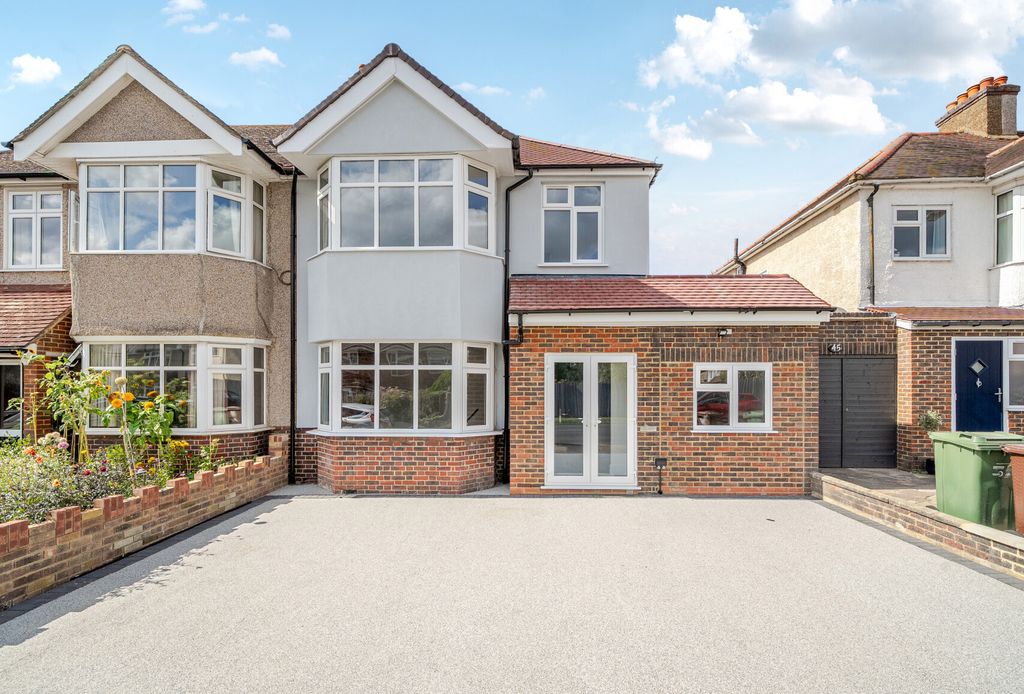 Property photo 1 of 21 1341085-16-689Df0...
