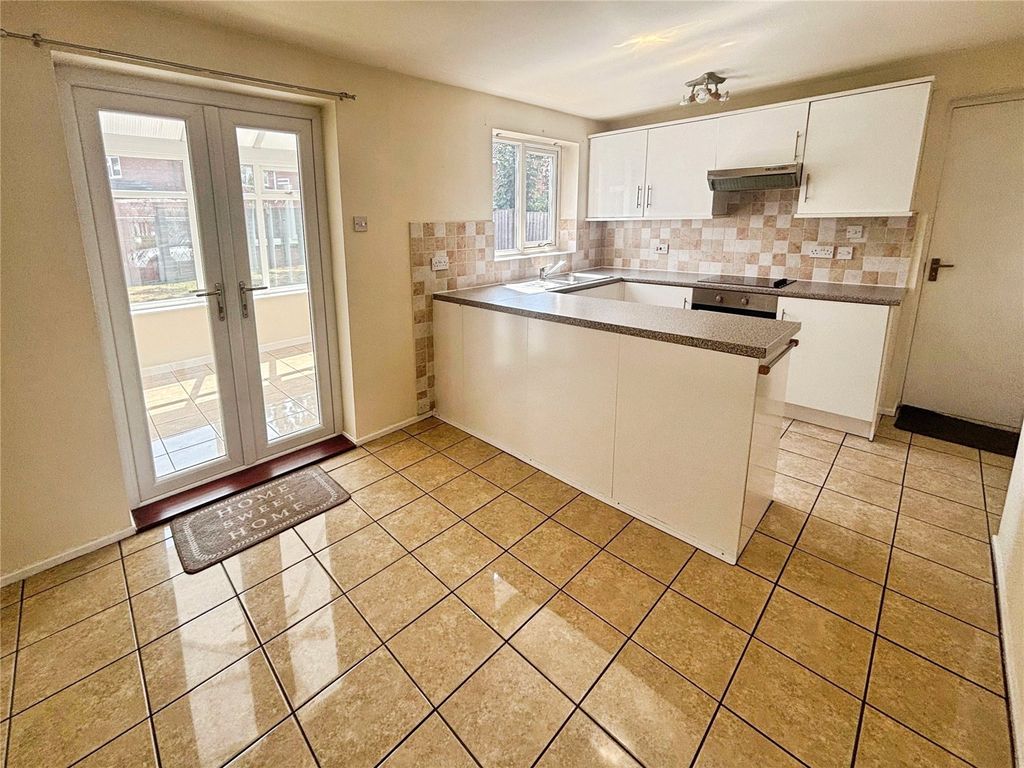 Property photo 3 of 16 Kitchen/ Diner