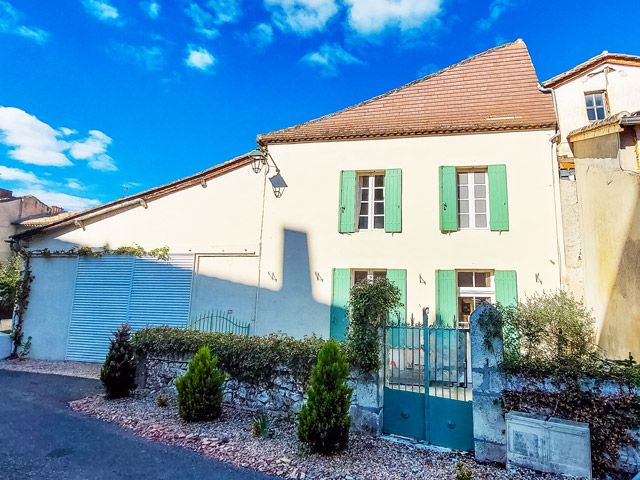 Property photo 1 of 24