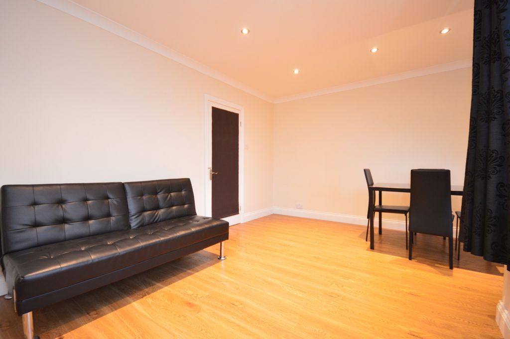 Property photo 3 of 11 Dsc 0007