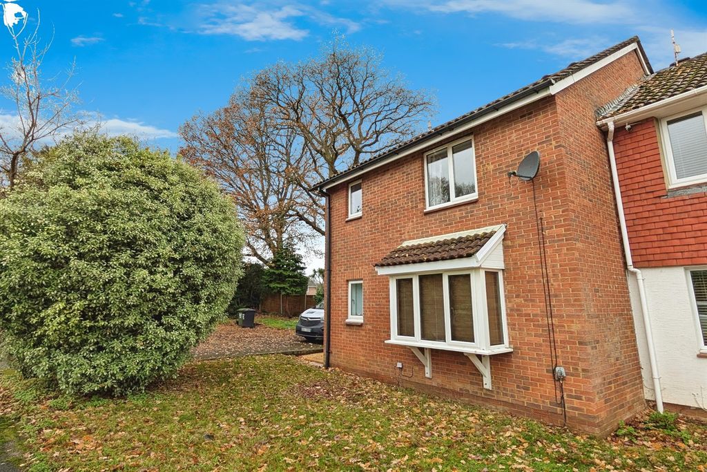 Property photo 1 of 5 (Main)