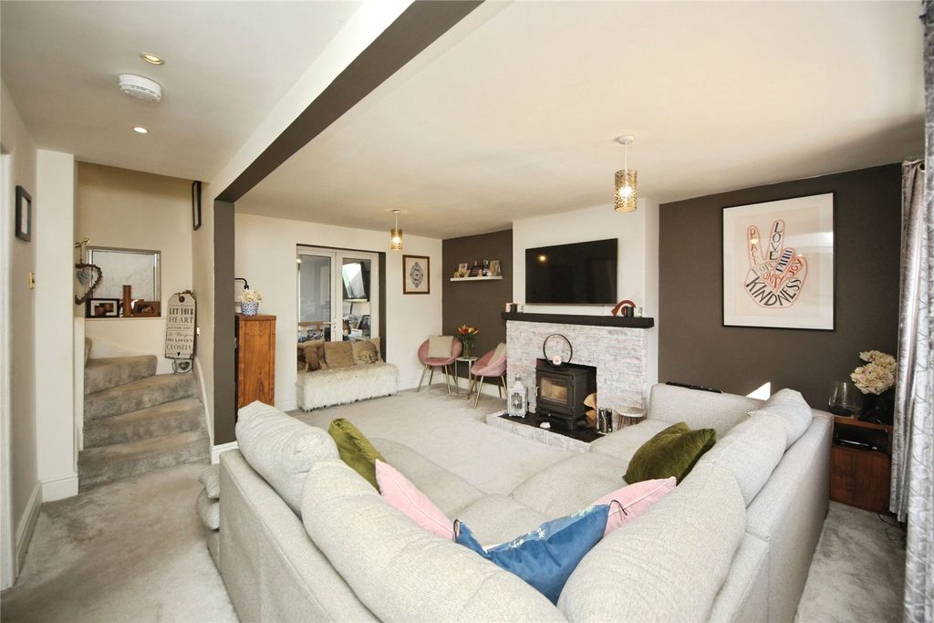 Property photo 3 of 23 Picture No. 23