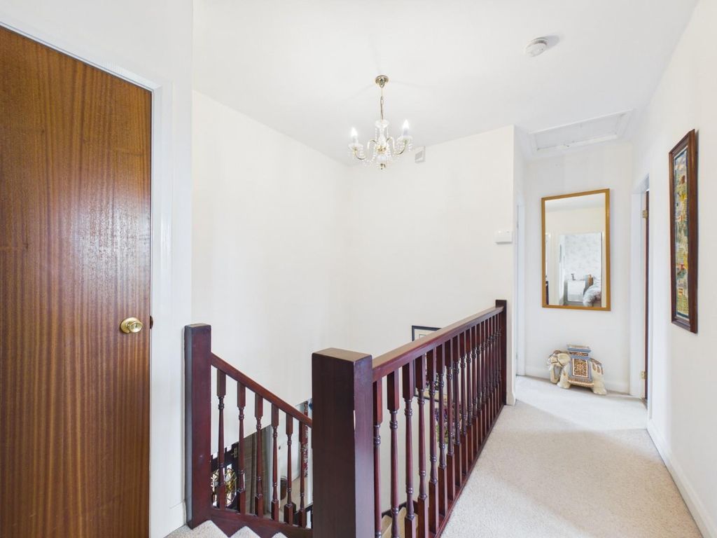 Additional image 14 of 5 bed property for saleDalesway, Eldwick, Bingley BD16
