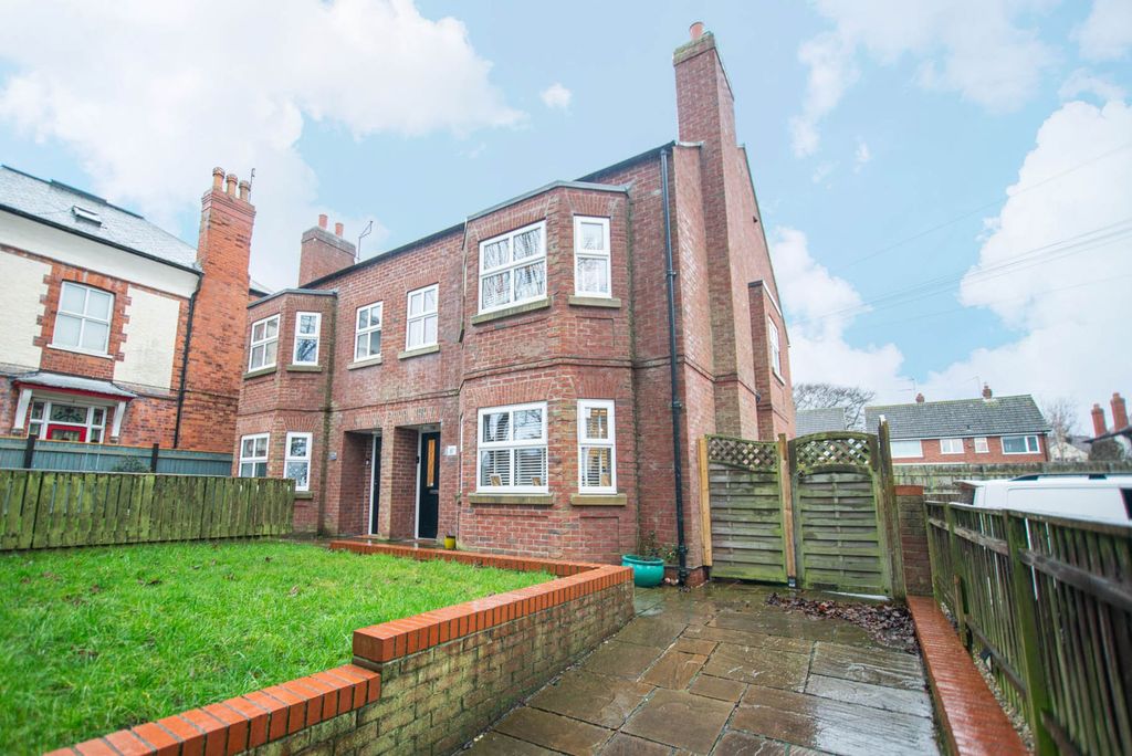 Property photo 1 of 29 Front