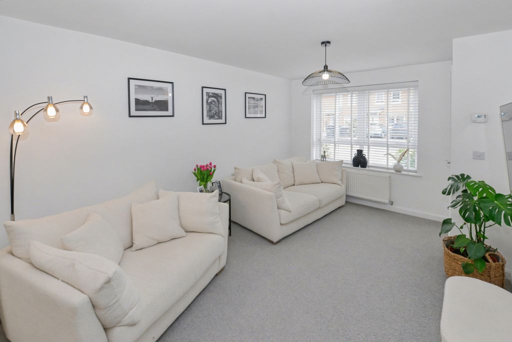 Property photo 3 of 16 40 Peregrine Way - Image 2