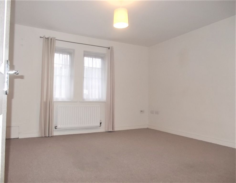 Property photo 3 of 4