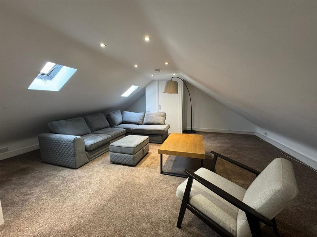 Property photo 1 of 12 2 Lark Lane - Living Area .Jpg