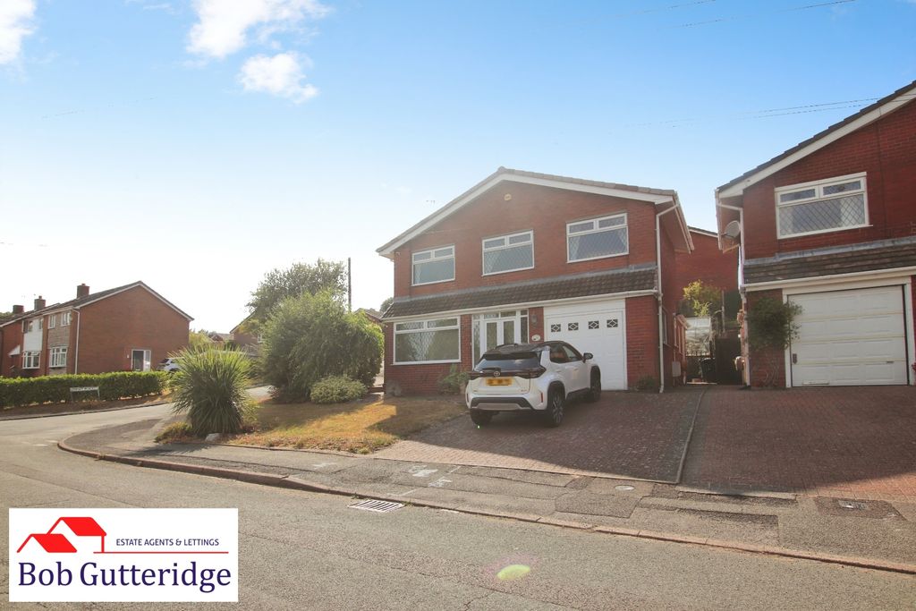 Property photo 1 of 38 Pbox-Img.Jpg