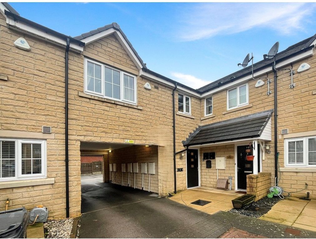 Property photo 2 of 16